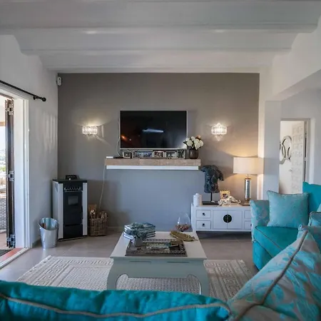 Ayora Villa