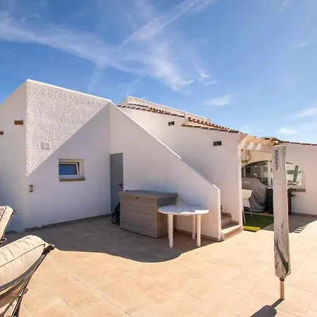 Villa Ayora *